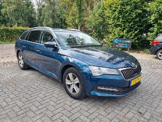 Voiture accidenté Skoda Superb 1.5 TSI Aut. Bussines Ed 2023/8