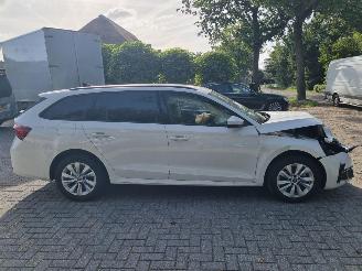 Skoda Octavia 1.5 TSI Aut. Bussines Ed. picture 6
