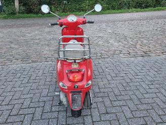 Vespa  LX50 picture 4