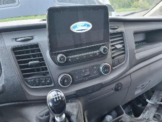 Ford Transit 2.0 TDCI 170PK Airco Navi picture 16
