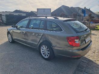 Skoda Octavia 1.6 TDI 77KW Pano Airco Navi picture 5