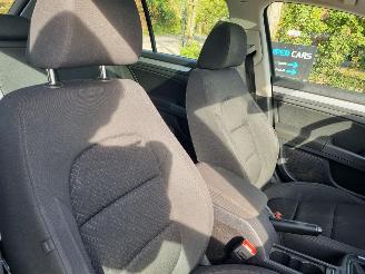 Skoda Octavia 1.6 TDI 77KW Pano Airco Navi picture 12