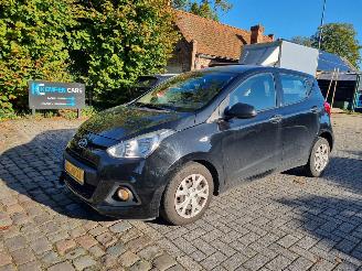 Coche accidentado Hyundai I-10 1.0 Automaat Airco 2016/2