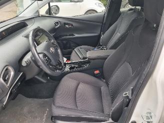 Toyota Prius 1.8 Plugin Hybrid Clima Stoelverw Navi picture 14