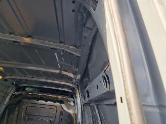 Renault Master DCI 135 L2 H2 Airco picture 13