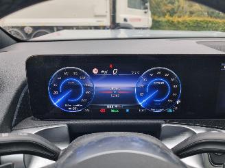 Mercedes EQB 250+ Pano Led Stoelverw. picture 16