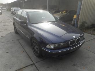 BMW 5-serie e39  523i picture 9