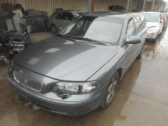  Volvo V-70  2003/1