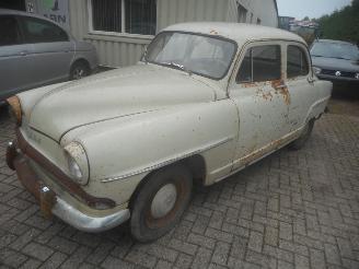 krockskadad bil auto Simca  aronde 1957/1