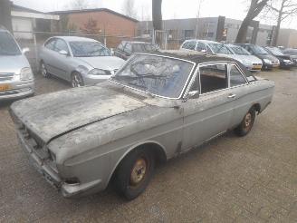 Coche accidentado Ford Taunus 15 xl coupe 1969/1