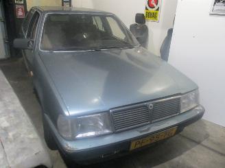 Unfallwagen Lancia Thema 6v automatisch uniek!! 1986/2