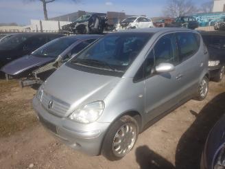 Vrakbiler auto Mercedes A-klasse 170cdi  elegance lang 2001/1