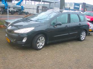 Damaged car Peugeot 308 sw 7 persoons 2008/1