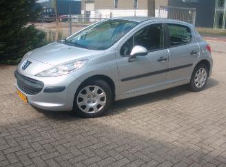 uszkodzony samochody osobowe Peugeot 207  2007/1
