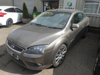 Damaged car Ford Focus CC 2007/1