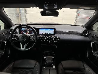 Mercedes A-klasse A180d 72dKM!!! GROOT SCHERM/LED/LEDER/PDC/CLIMATE/STOELVERW/VOL! picture 11
