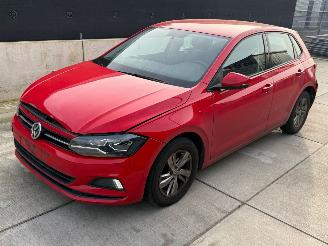 Auto incidentate Volkswagen Polo DSG AUTOMAAT / DRIVEABLE DAMAGE / LED / STOELVERWARMING 2018/12