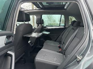 Volkswagen Tiguan 1.4 TSI DSG 4-MOTION SCHADEVRIJ/PANO/TREKHAAK/SIDE-ASSIST/FULL OPTIONS! picture 9