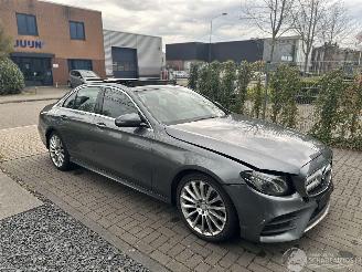 krockskadad bil auto Mercedes E-klasse 200 AMG PANO/LED/19INCH 2016/11