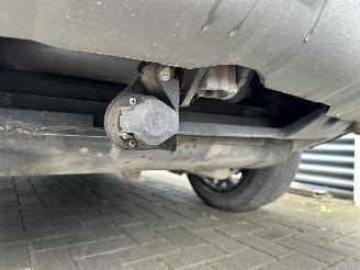 Land Rover Discovery Sport 2.0 TD4 PANO/CAMERA/LEDER/TREKHAAK/MERIDIAN/LED/RIJDBAAR! picture 8