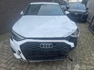 Audi A3 1.5 TFSI S -Tronic/MATRIX LED/NAVI/CLIMA/PDC/ picture 2