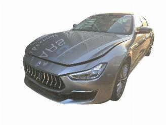 Unfallwagen Maserati Ghibli 3.0 V6 Gran-Lusso Aut / SOFT-CLOSE / MINIMAL DAMAGE 2018/11