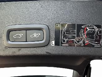 Volvo XC40 1.5 T3 R-Design NAVI/LED/CAMERA/FULL ASSIST/LEDER/VOL OPTIES! picture 16