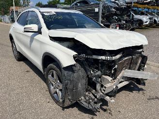 Mercedes GLA  picture 2