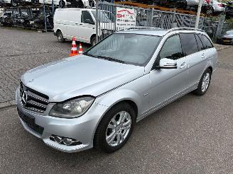 Vrakbiler auto Mercedes C-klasse  2011/1