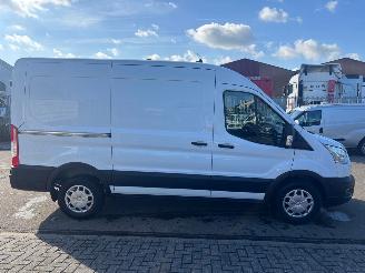 Ford Transit  picture 5