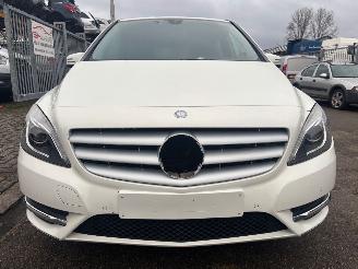 Vrakbiler auto Mercedes B-klasse w246 2014/2