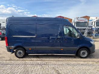 Mercedes Sprinter W907 picture 5