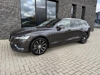 Volvo V-60 2.0 T6 AWD Recharge 253PK Aut. Ultimate Bright VOL! picture 2
