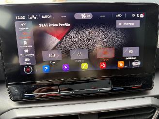 Seat Leon FR 1.4 TSI e-Hybrid 204PK DSG PANO VOL! picture 28