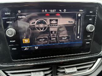 Volkswagen T-Roc 1.5 TSI 150PK DSG7 R-Line picture 24