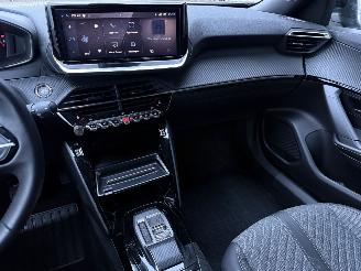 Peugeot 2008 NEW MOD. 1.2 PureTech 130 EAT8 Aut. Allure picture 21