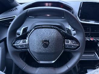 Peugeot 2008 NEW MOD. 1.2 PureTech 130 EAT8 Aut. Allure picture 19