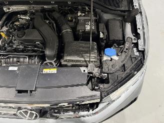 Volkswagen T-Roc 1.5 TSI 150PK DSG7 R-Line picture 36