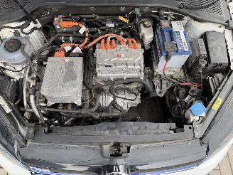 Volkswagen e-Golf E-DITION 136PK Aut. CAM NAV XENON picture 37