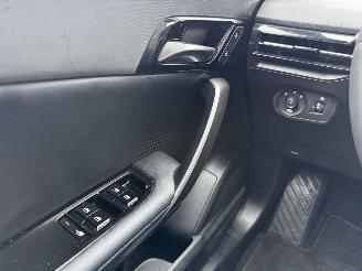 MG MG4 Electric Luxury 64kWh 204PK Aut. picture 30