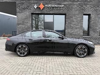 Voiture accidenté BMW i5 Sedan eDrive40 M-Sport 84kWh 340PK Aut. 2025/5