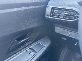 Dacia Sandero 1.0 TCe 91PK Essential picture 26