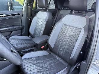 Volkswagen T-Roc 1.5 TSI 150PK DSG7 R-Line Black Edition PANO VOL! picture 19