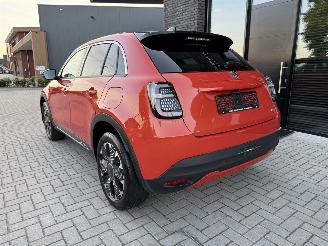 Fiat 600 E La Prima 54kWh 157PK Aut. VOL! picture 14