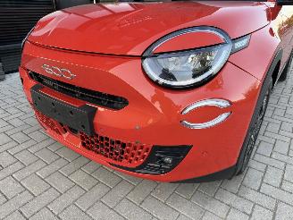Fiat 600 E La Prima 54kWh 157PK Aut. VOL! picture 36