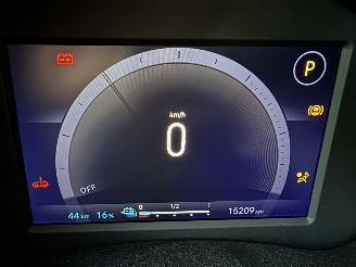 Fiat 600 E La Prima 54kWh 157PK Aut. VOL! picture 30