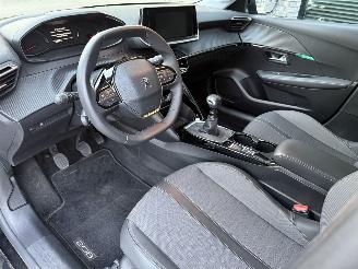 Peugeot 208 1.2 PureTech 101PK Allure picture 17