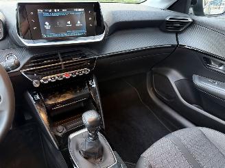 Peugeot 208 1.2 PureTech 101PK Allure picture 21