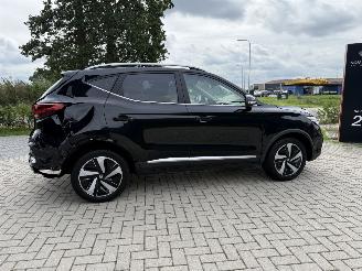 MG ZS EV Long Range 70kWh 157PK Aut. Luxury picture 9