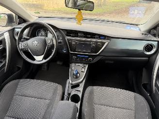 Toyota Auris 1.8 Hybrid Aspiration picture 12